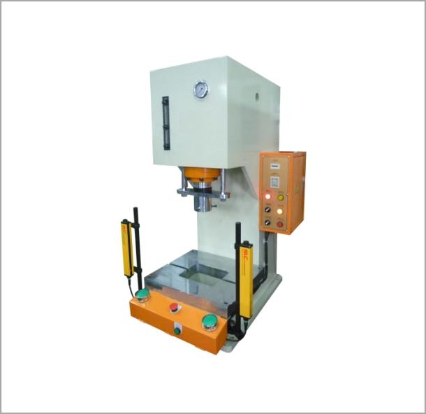 熱壓貼皮（pí）機